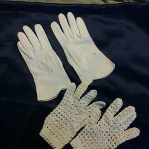 Ladies gloves, ivory,  vintage, 2 pair,  small